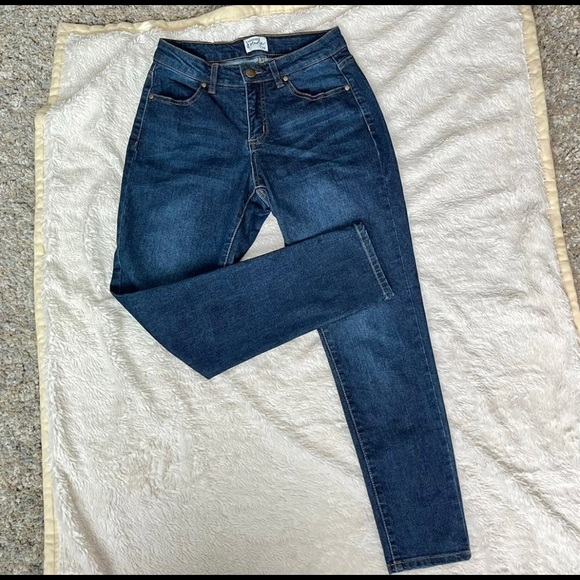 Measure and Made Dark wash Jeans (Retail $119) - Picture 3 of 10